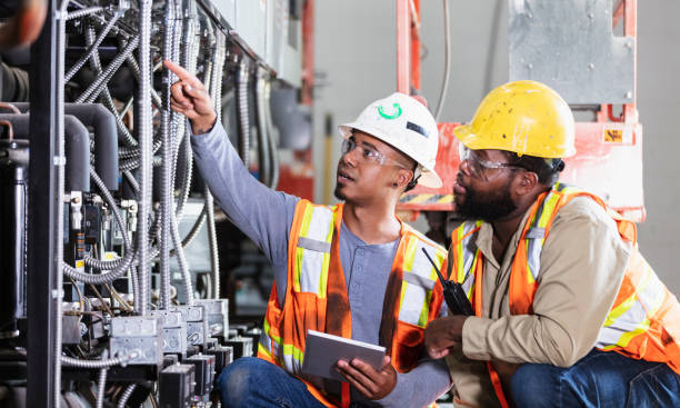 Best Licensed Electrician  in Alderwood Manor, WA